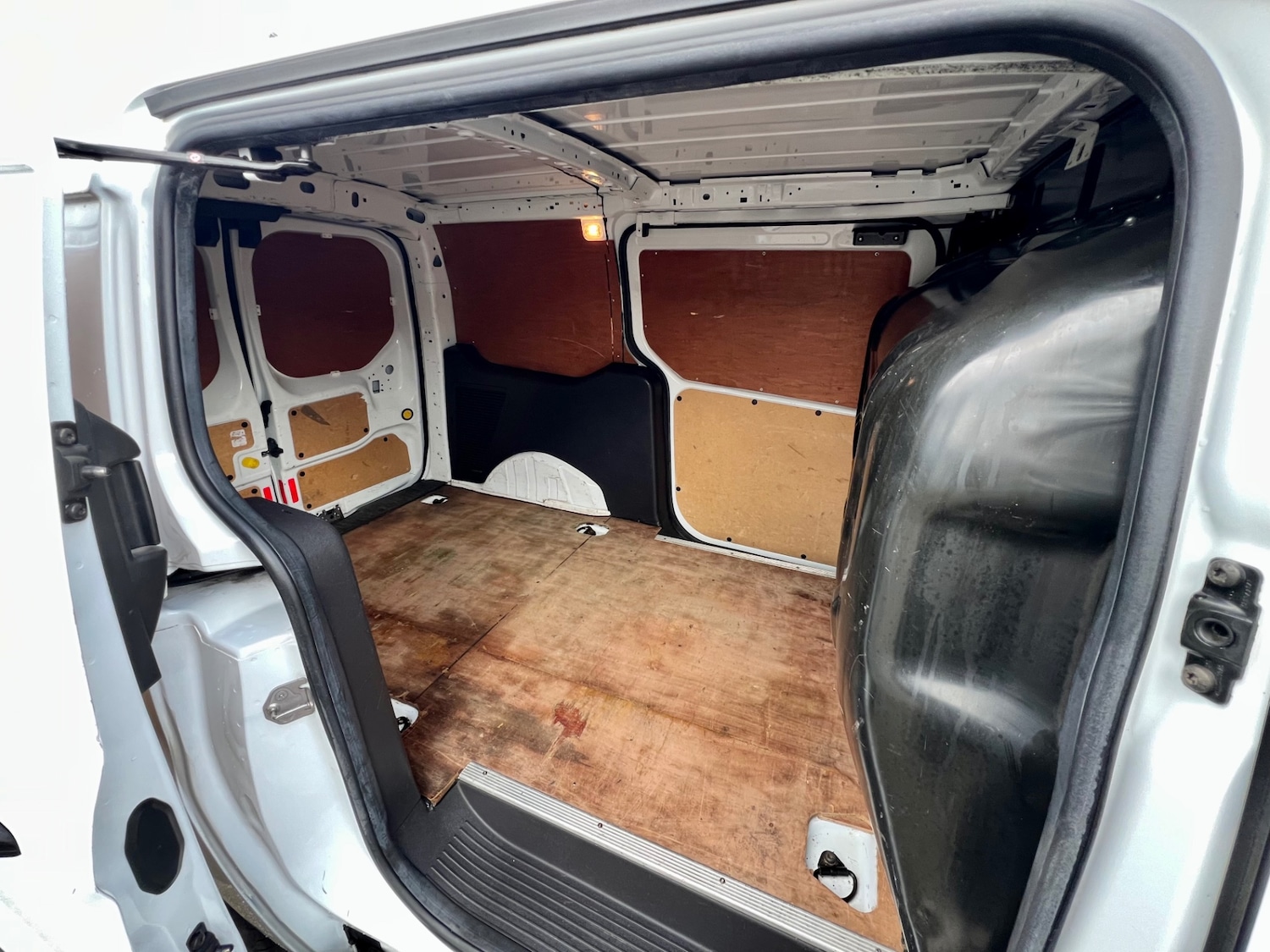 Used Ford Transit Connect 2016 for sale - 77636837: Photo 11