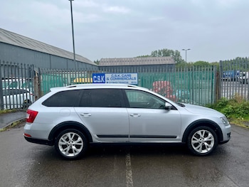 Used Skoda Octavia 2015 for sale - 78480208: Photo