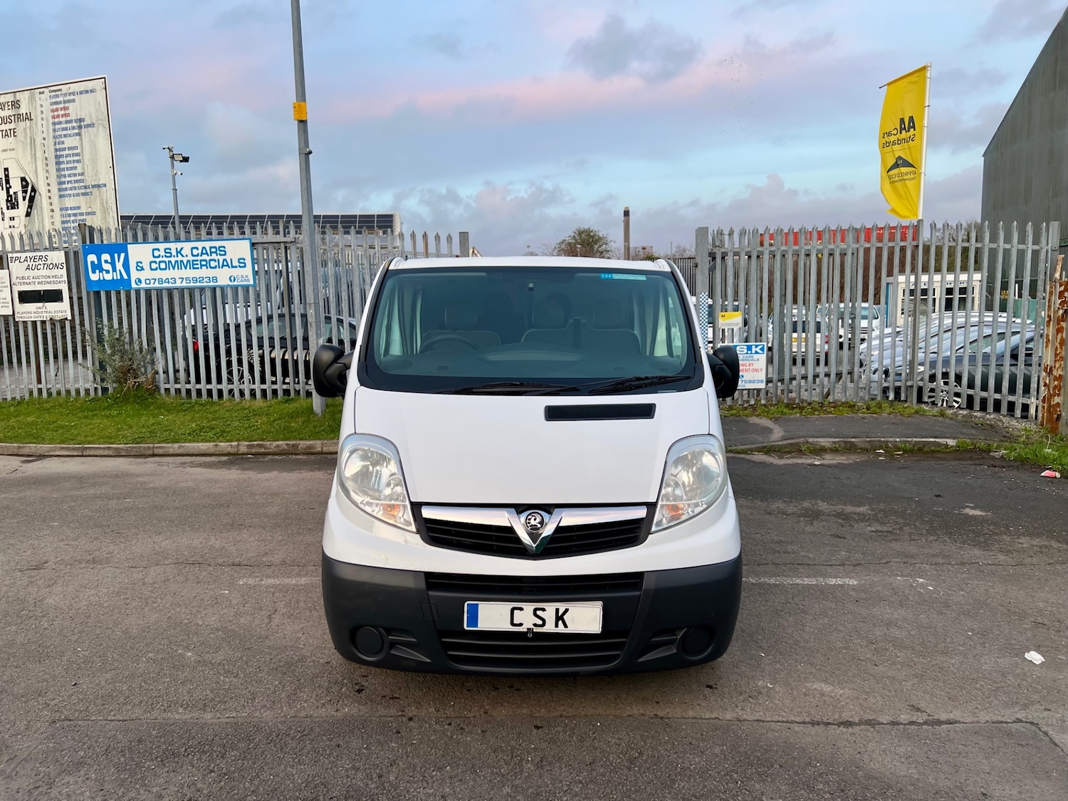Used Vauxhall Vivaro 2013 for sale - 77897922: Photo 2