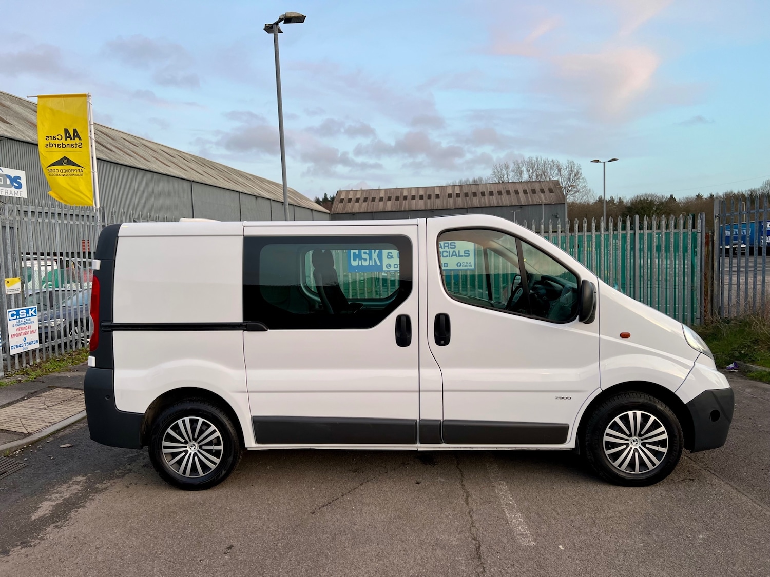 Used Vauxhall Vivaro 2013 for sale - 77897922: Photo 4