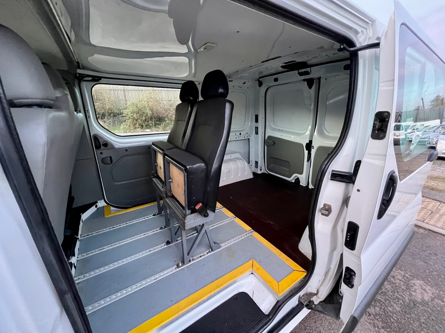 Used Vauxhall Vivaro 2013 for sale - 77897922: Photo 9