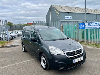 Used Peugeot Partner 2018 for sale - 75650525: Photo