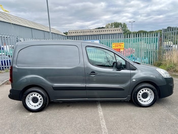 Used Peugeot Partner 2018 for sale - 75650525: Photo