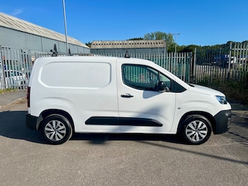 Used Citroen Berlingo 2020 for sale - 79531972: Photo