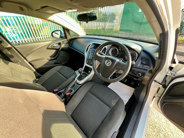 Used Vauxhall Astra 2013 for sale - 74760607: Photo 12