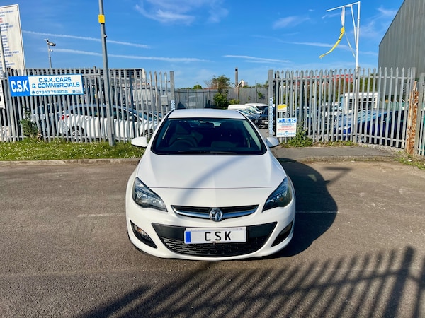 Used Vauxhall Astra 2013 for sale - 74760607: Photo 2