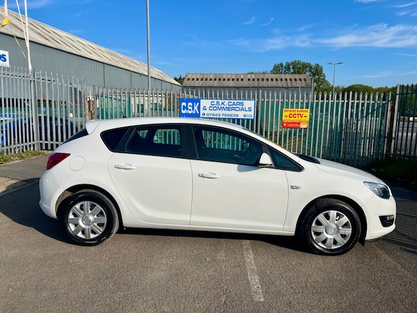 Used Vauxhall Astra 2013 for sale - 74760607: Photo 4