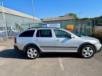 Used Skoda Octavia 2010 for sale - 75732163: Photo