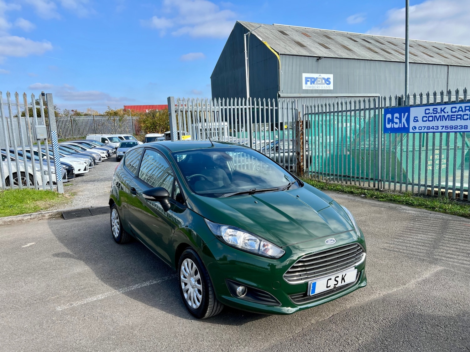 Used Ford Fiesta 2015 for sale - 76282542: Photo 1