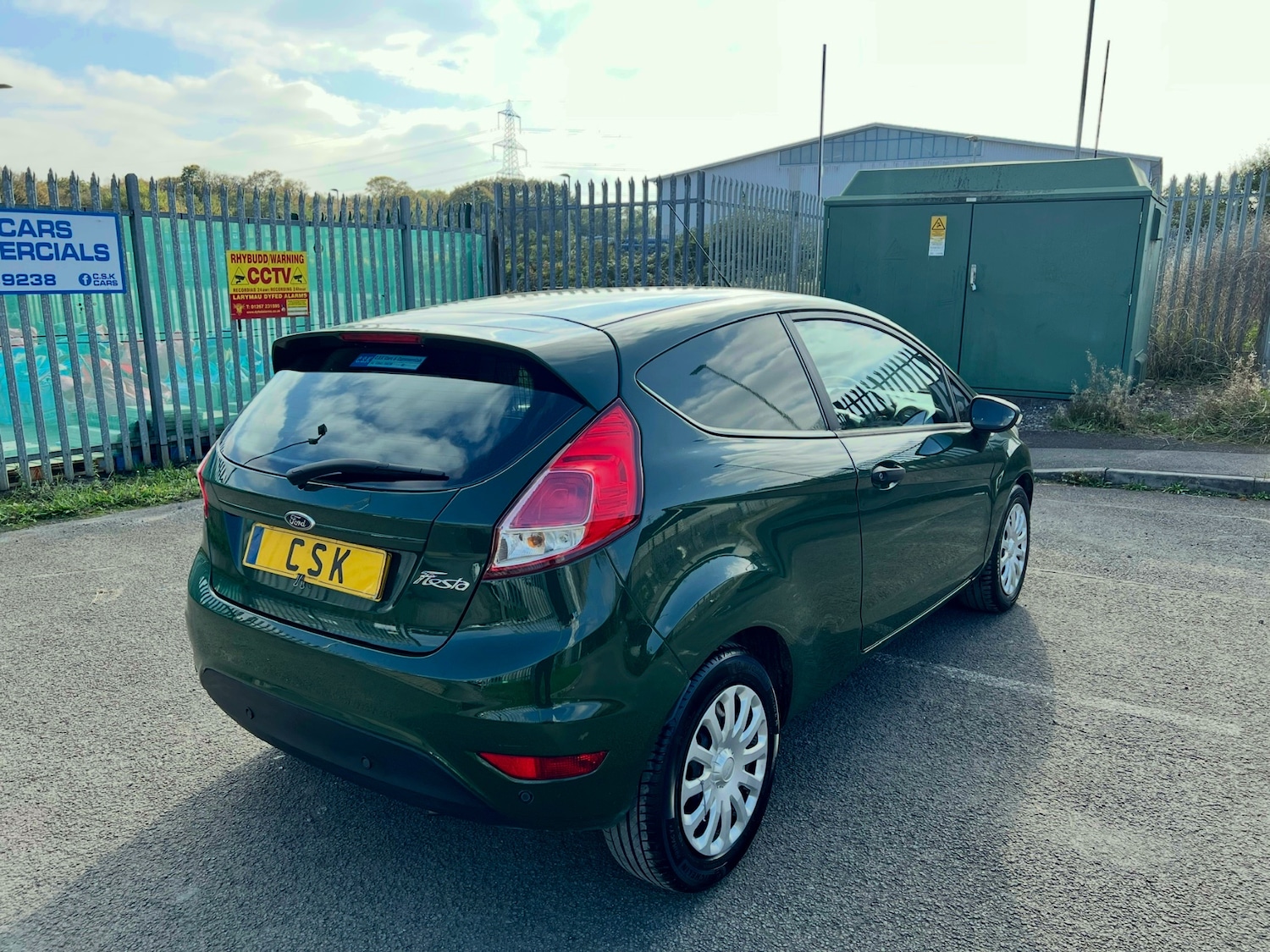 Used Ford Fiesta 2015 for sale - 76282542: Photo 5
