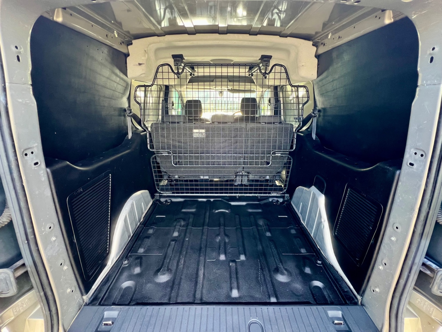 Used Ford Transit Connect 2014 for sale - 77938562: Photo 13