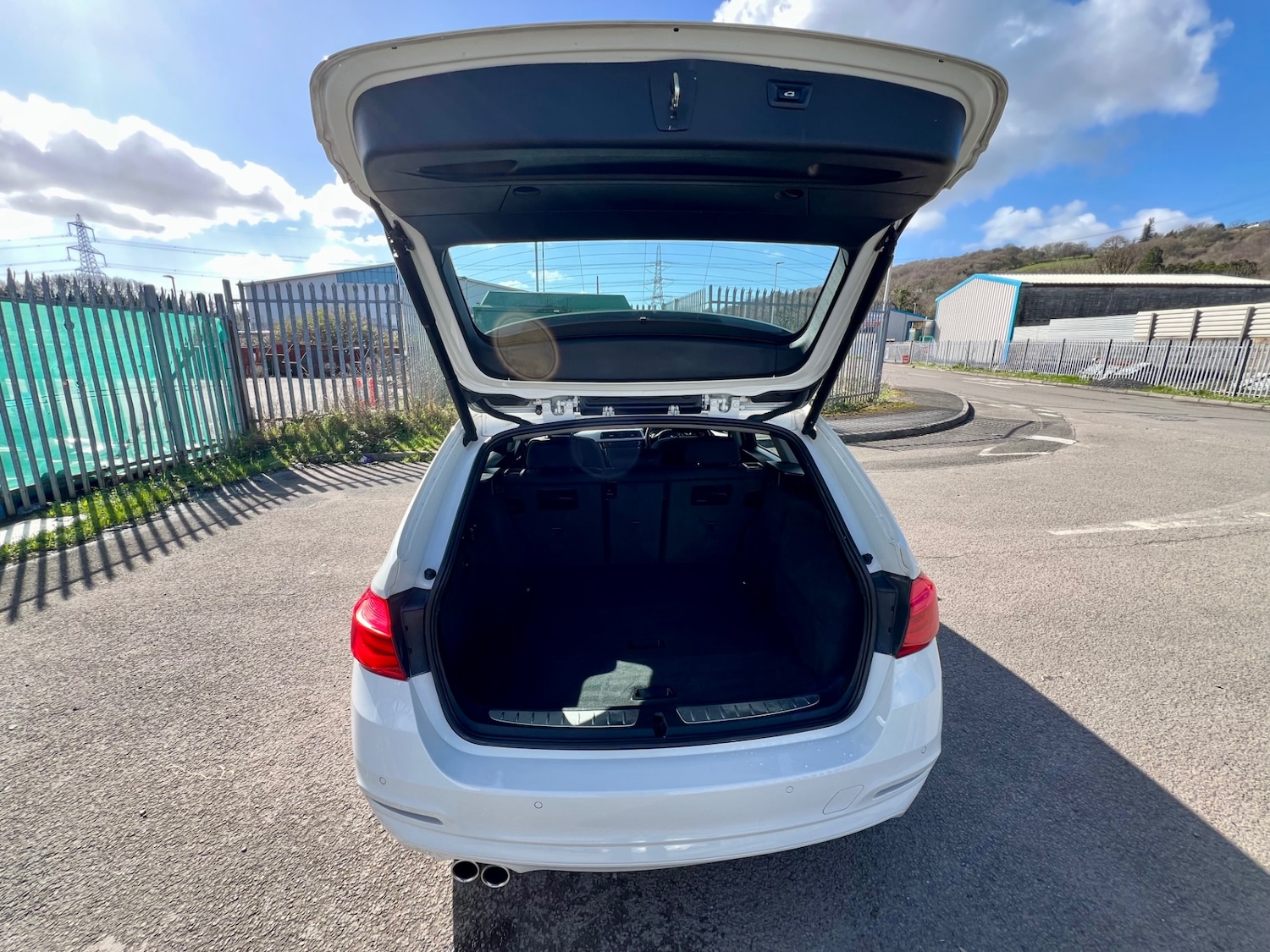 Used BMW 3 Series 2019 for sale - 77898681: Photo 10