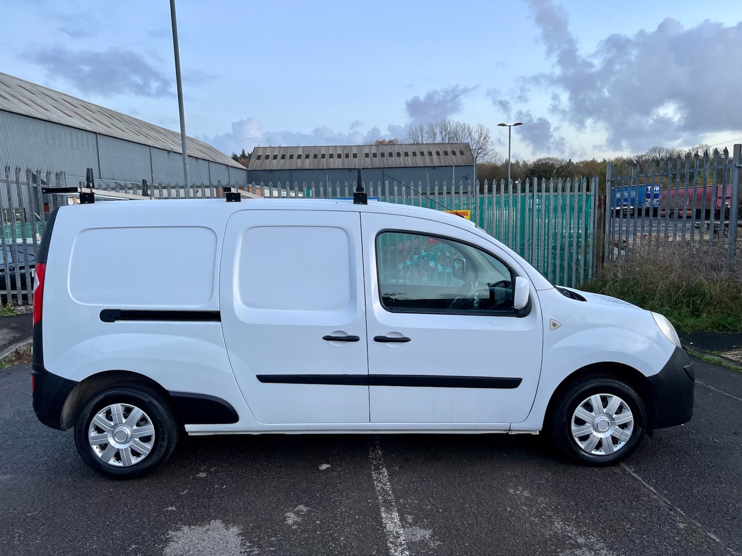 Used Renault Kangoo 2011 for sale - 76522556: Photo 4