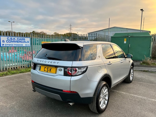 Used Land Rover Discovery 2024 for sale - 76282560: Photo 5