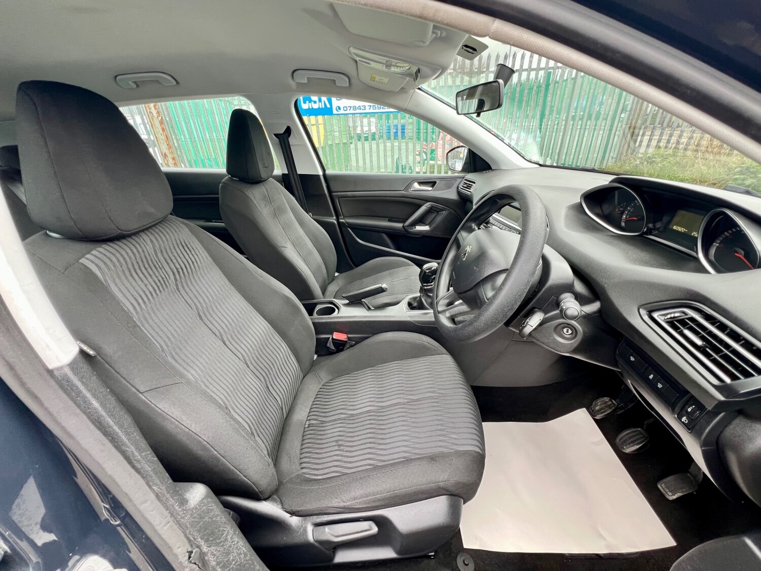 Used Peugeot 308 2016 for sale - 78156480: Photo 14