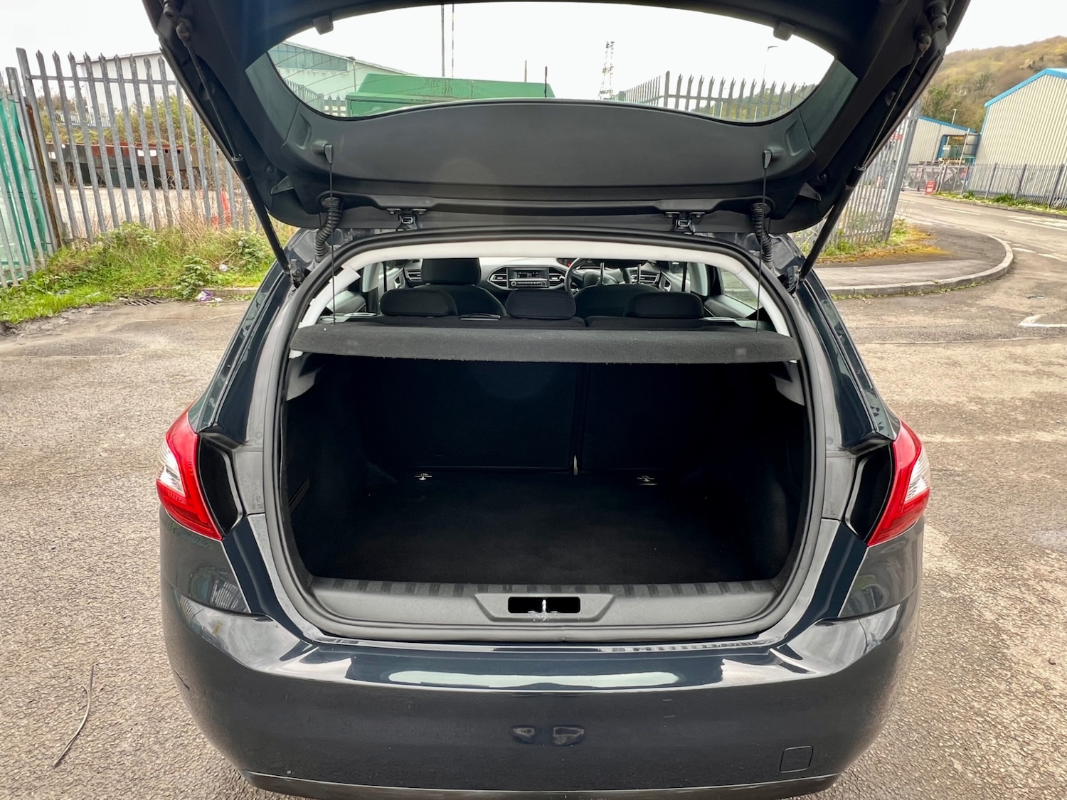 Used Peugeot 308 2016 for sale - 78156480: Photo 9