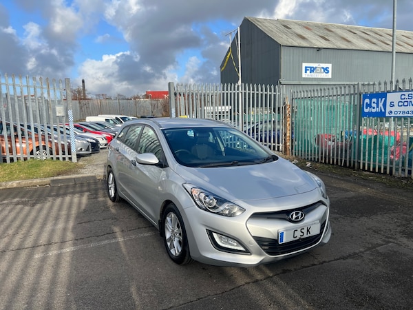 Used Hyundai i30 2014 for sale - 73837824: Photo 1