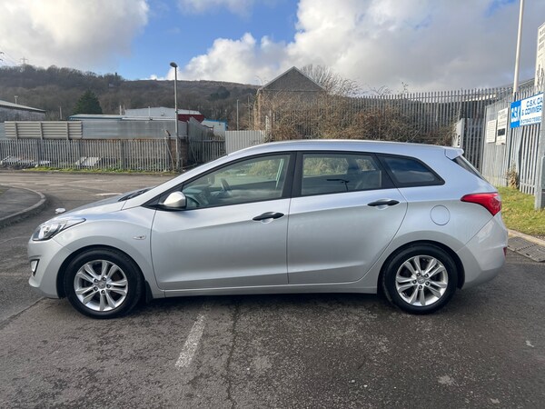 Used Hyundai i30 2014 for sale - 73837824: Photo 8