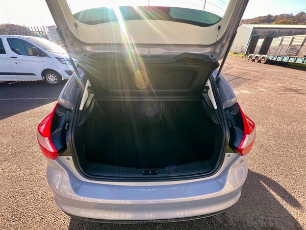 Used Ford Focus 2012 for sale - 74760419: Photo 13