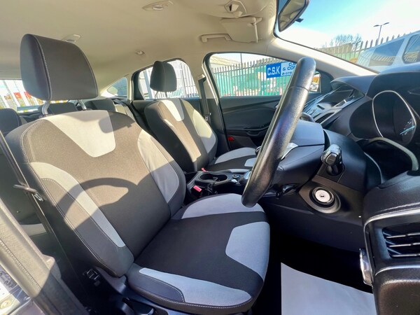 Used Ford Focus 2012 for sale - 74760419: Photo 15