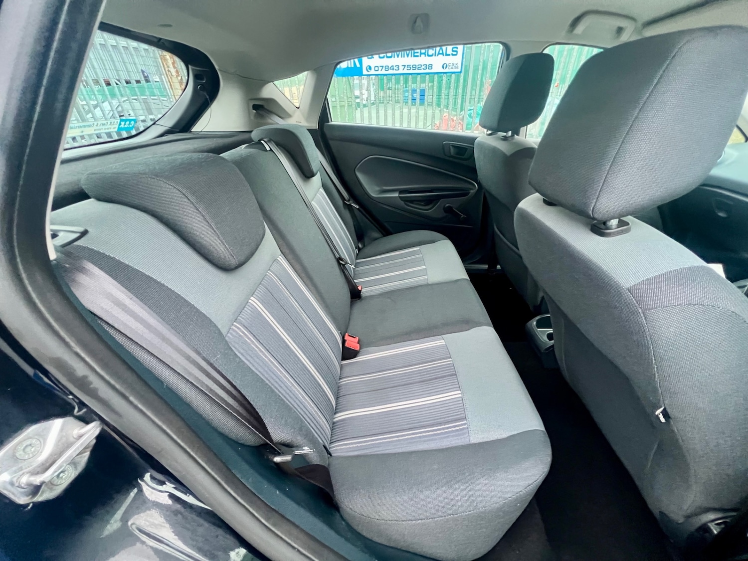 Used Ford Fiesta 2010 for sale - 77613096: Photo 11