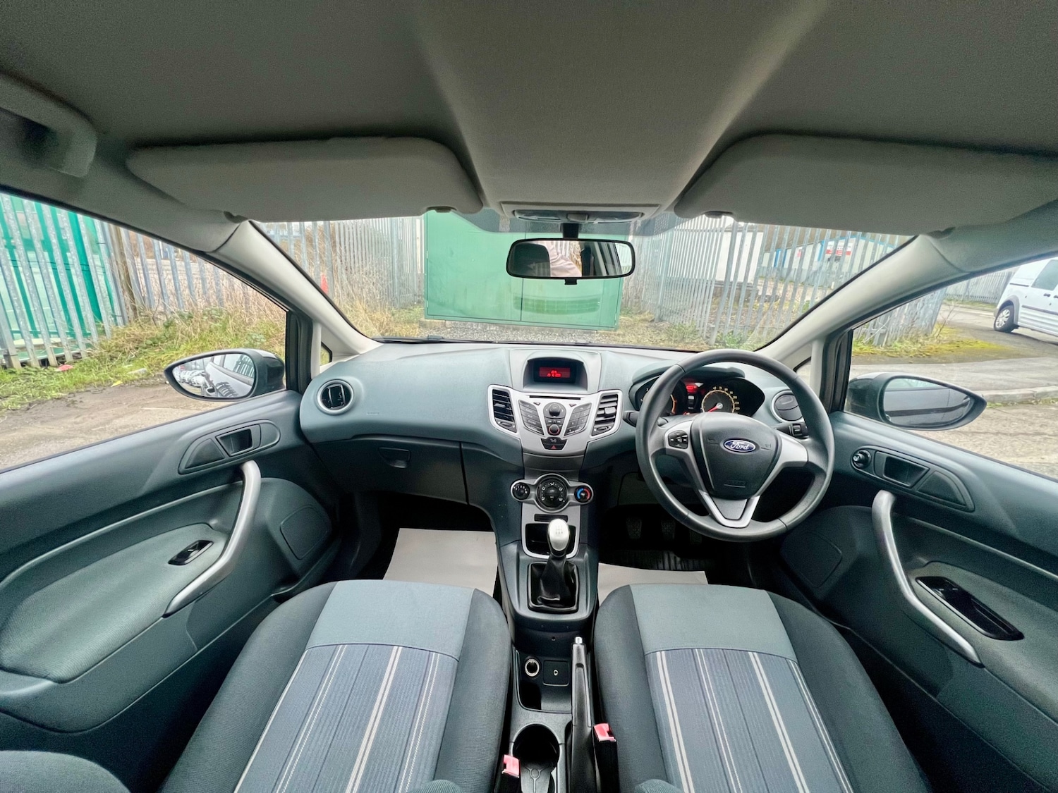 Used Ford Fiesta 2010 for sale - 77613096: Photo 12