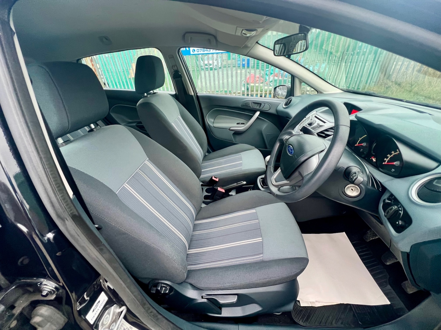 Used Ford Fiesta 2010 for sale - 77613096: Photo 13