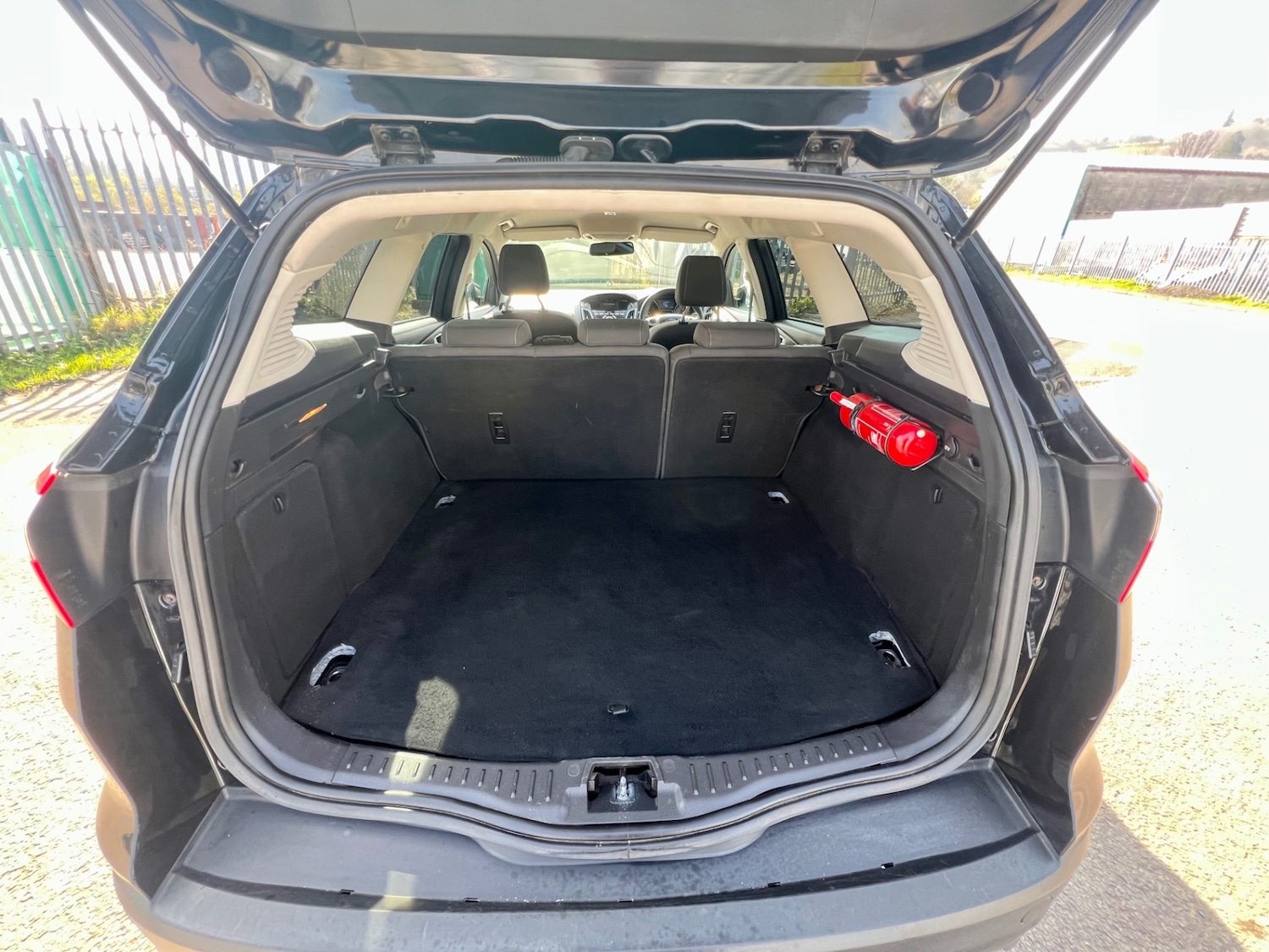 Used Ford Focus 2014 for sale - 77997630: Photo 11