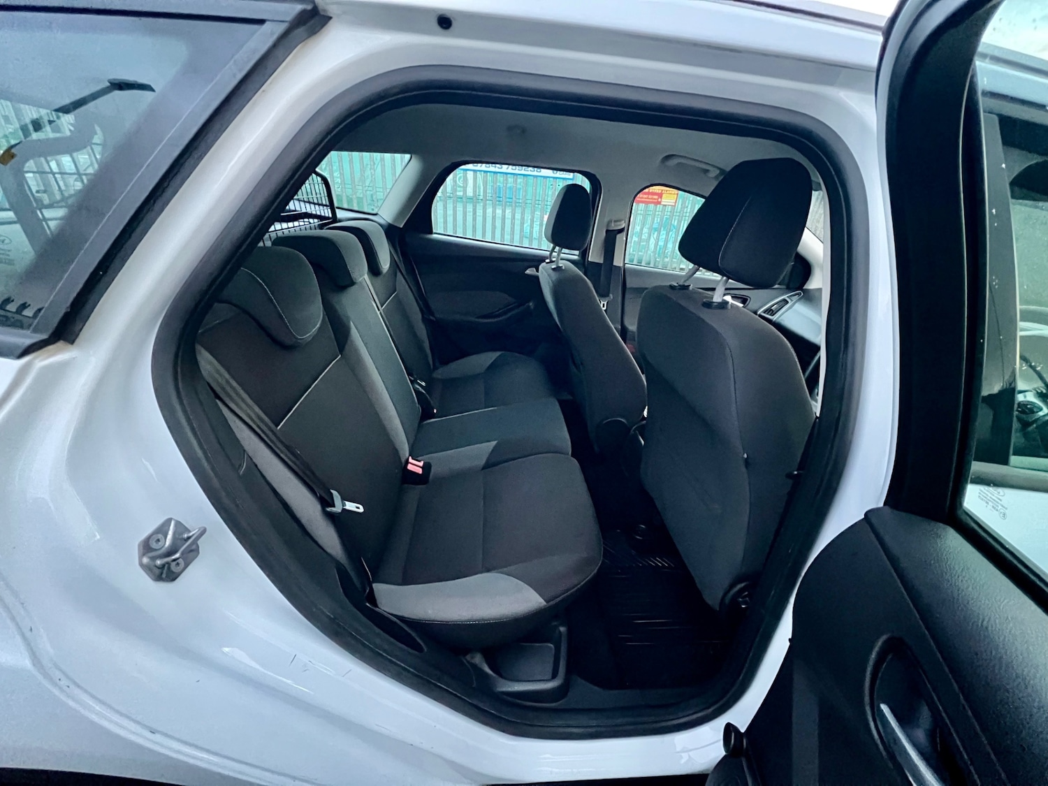 Used Ford Focus 2014 for sale - 76440070: Photo 11