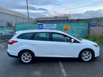 Used Ford Focus 2014 for sale - 76440070: Photo