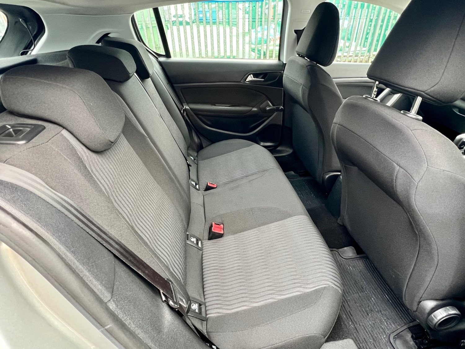 Used Peugeot 308 2016 for sale - 77386180: Photo 10