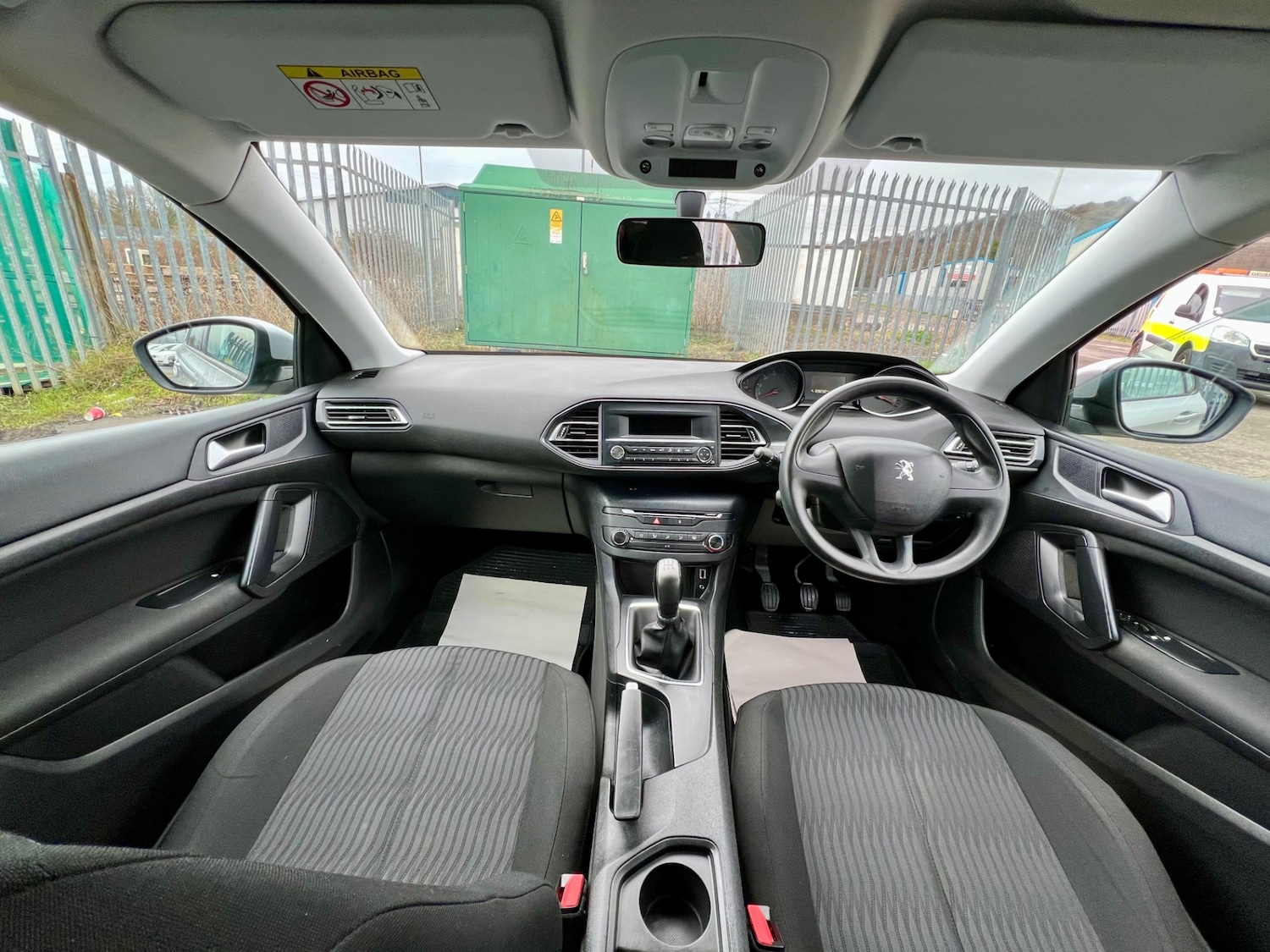 Used Peugeot 308 2016 for sale - 77386180: Photo 13