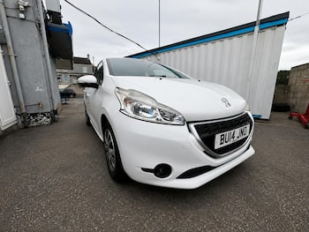 Used Peugeot 208 2014 for sale - 79693023: Photo