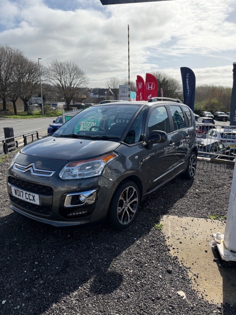 Used Citroen C3 Picasso 2017 for sale - 77901029: Photo 3