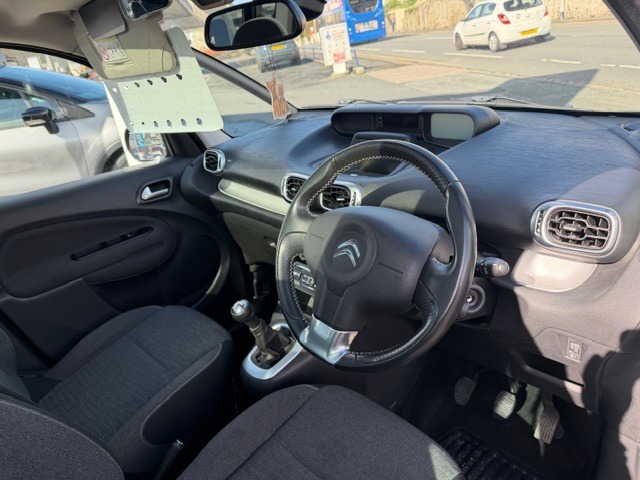 Used Citroen C3 Picasso 2017 for sale - 77901029: Photo 6