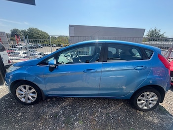 Used Ford Fiesta 2010 for sale - 79572190: Photo