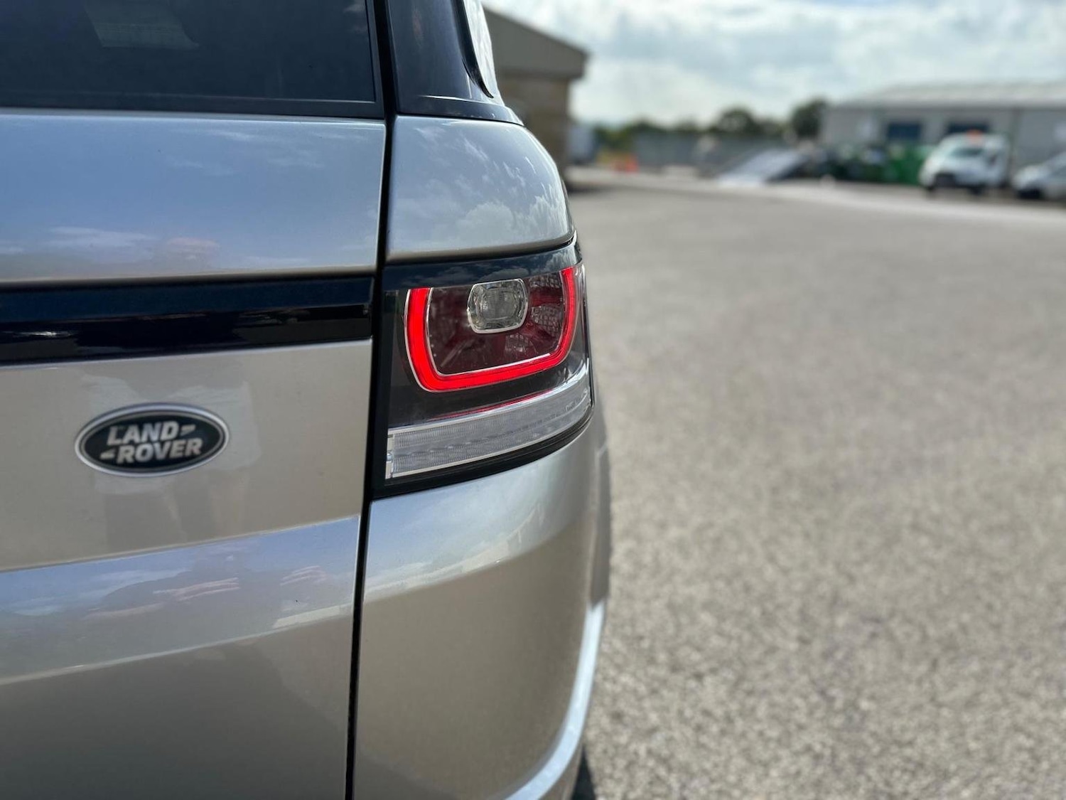 Used Land Rover Range Rover Sport 2016 for sale - 77147952: Photo 14