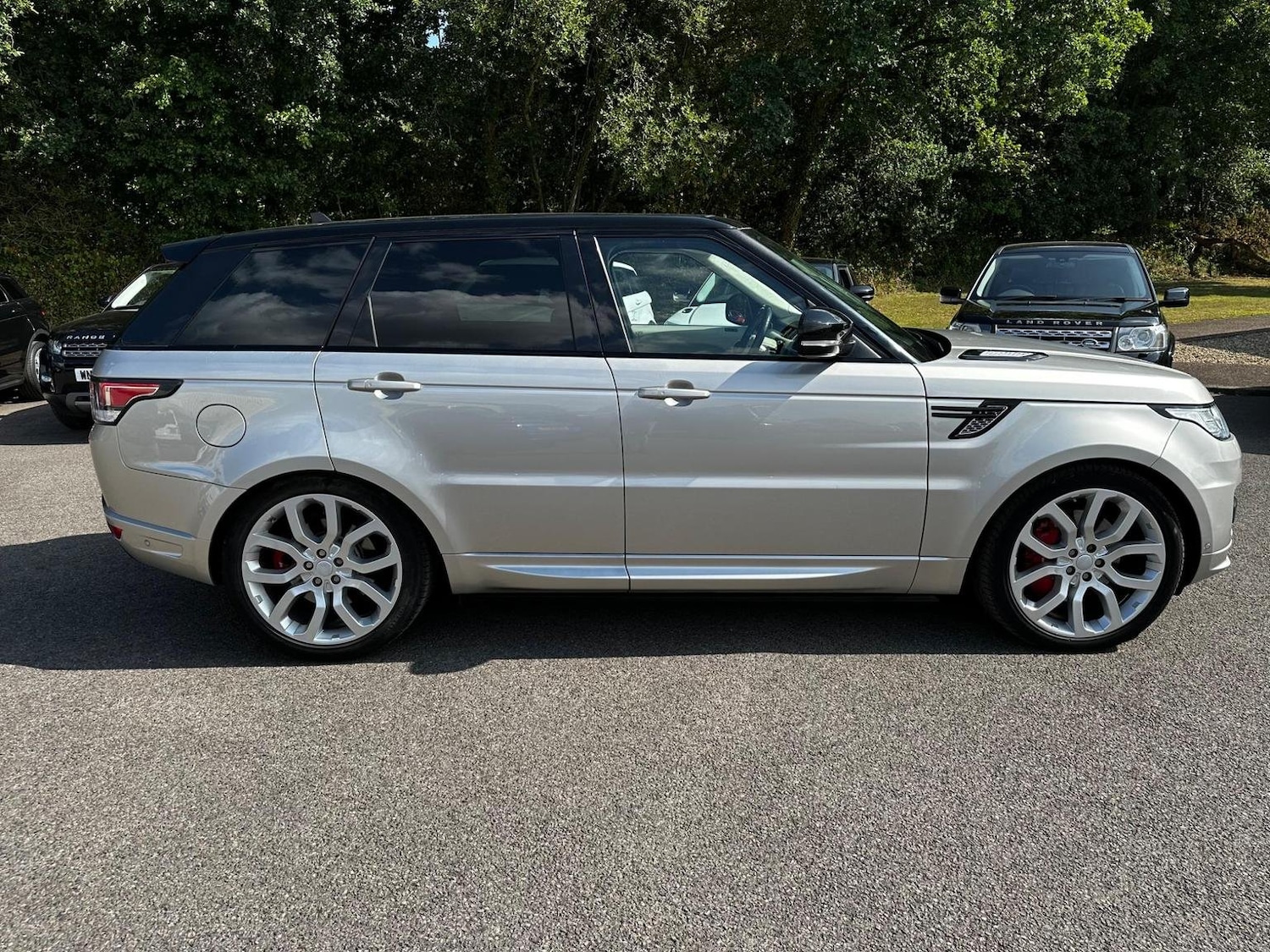 Used Land Rover Range Rover Sport 2016 for sale - 77147952: Photo 2