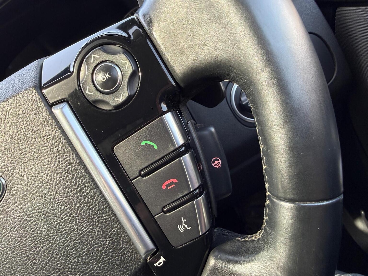 Used Land Rover Discovery 2014 for sale - 78168908: Photo 22