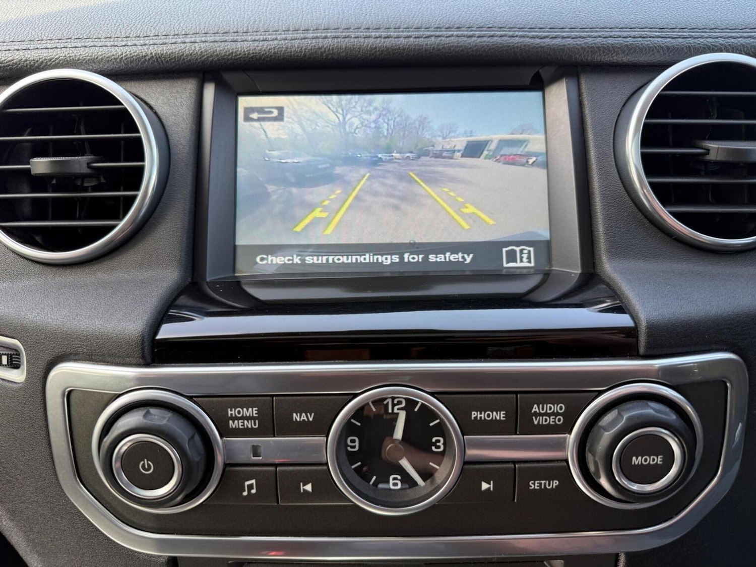 Used Land Rover Discovery 2014 for sale - 78168908: Photo 28