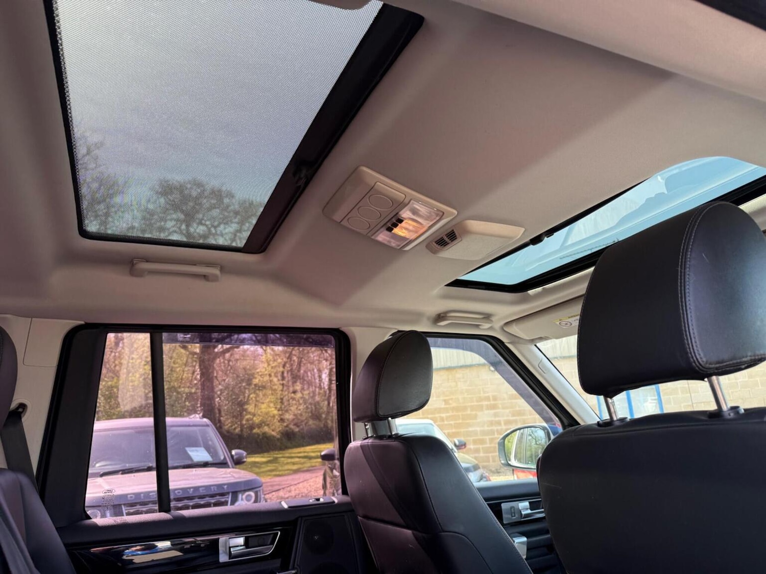 Used Land Rover Discovery 2014 for sale - 78168908: Photo 33