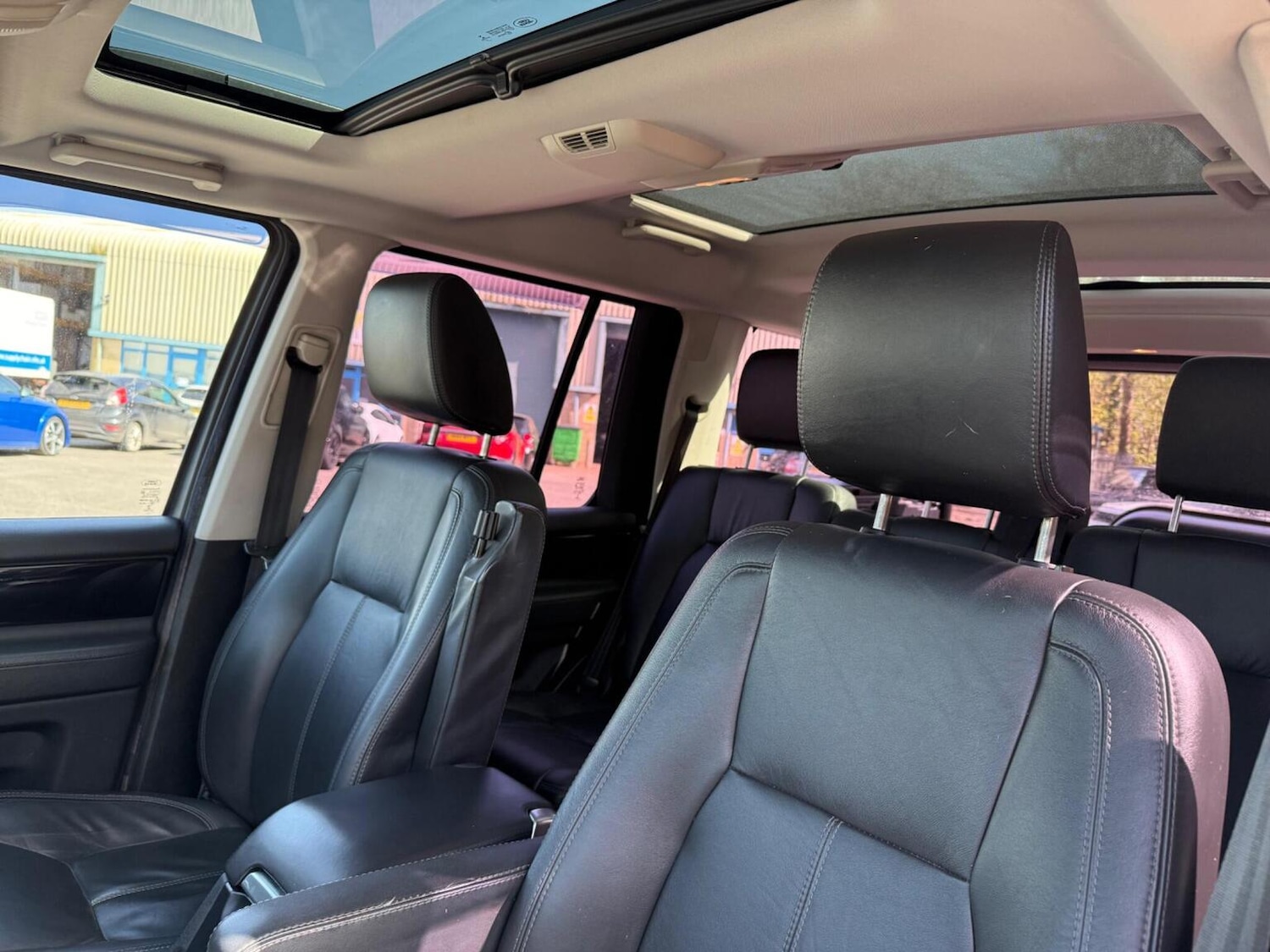 Used Land Rover Discovery 2014 for sale - 78168908: Photo 41