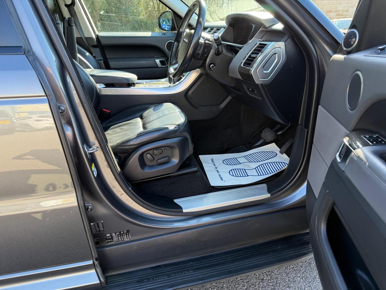 Used Land Rover Range Rover Sport 2014 for sale - 77938010: Photo 16