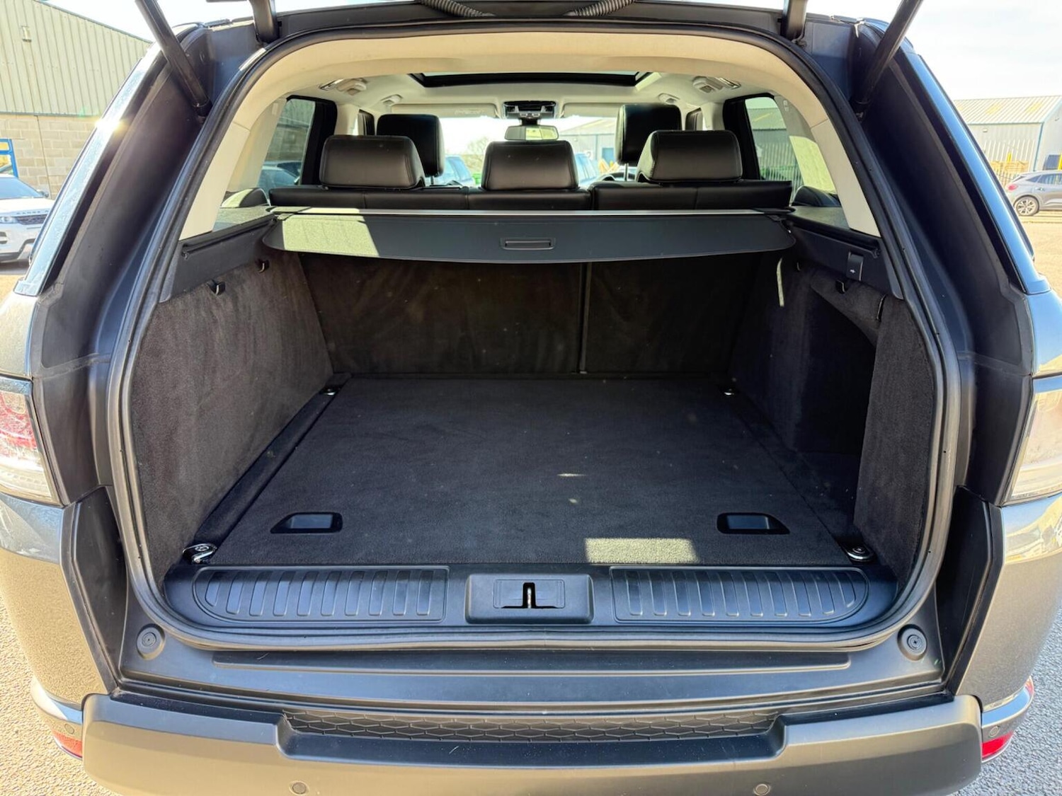 Used Land Rover Range Rover Sport 2014 for sale - 77938010: Photo 38