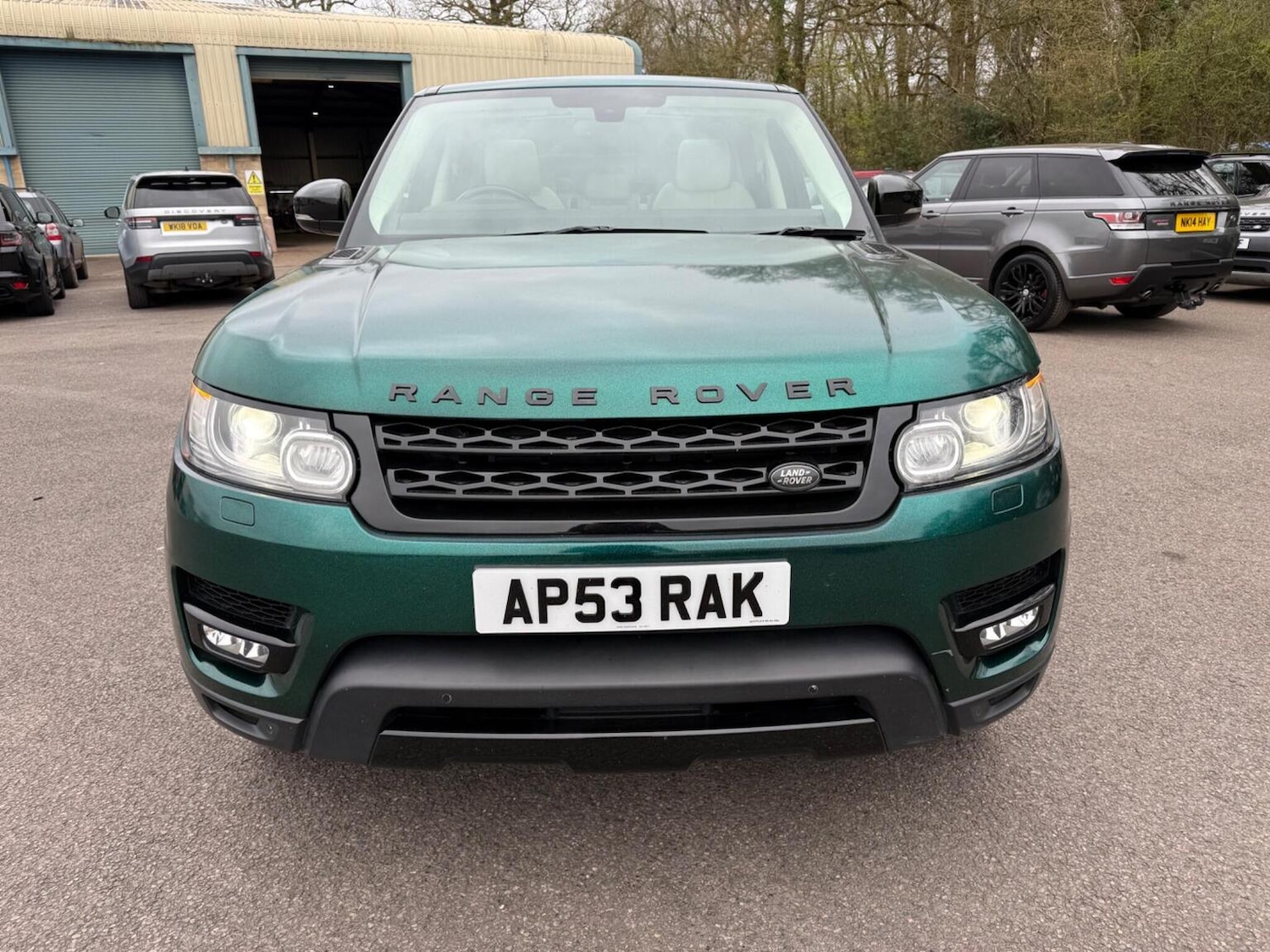 Used Land Rover Range Rover Sport 2015 for sale - 78004511: Photo 2
