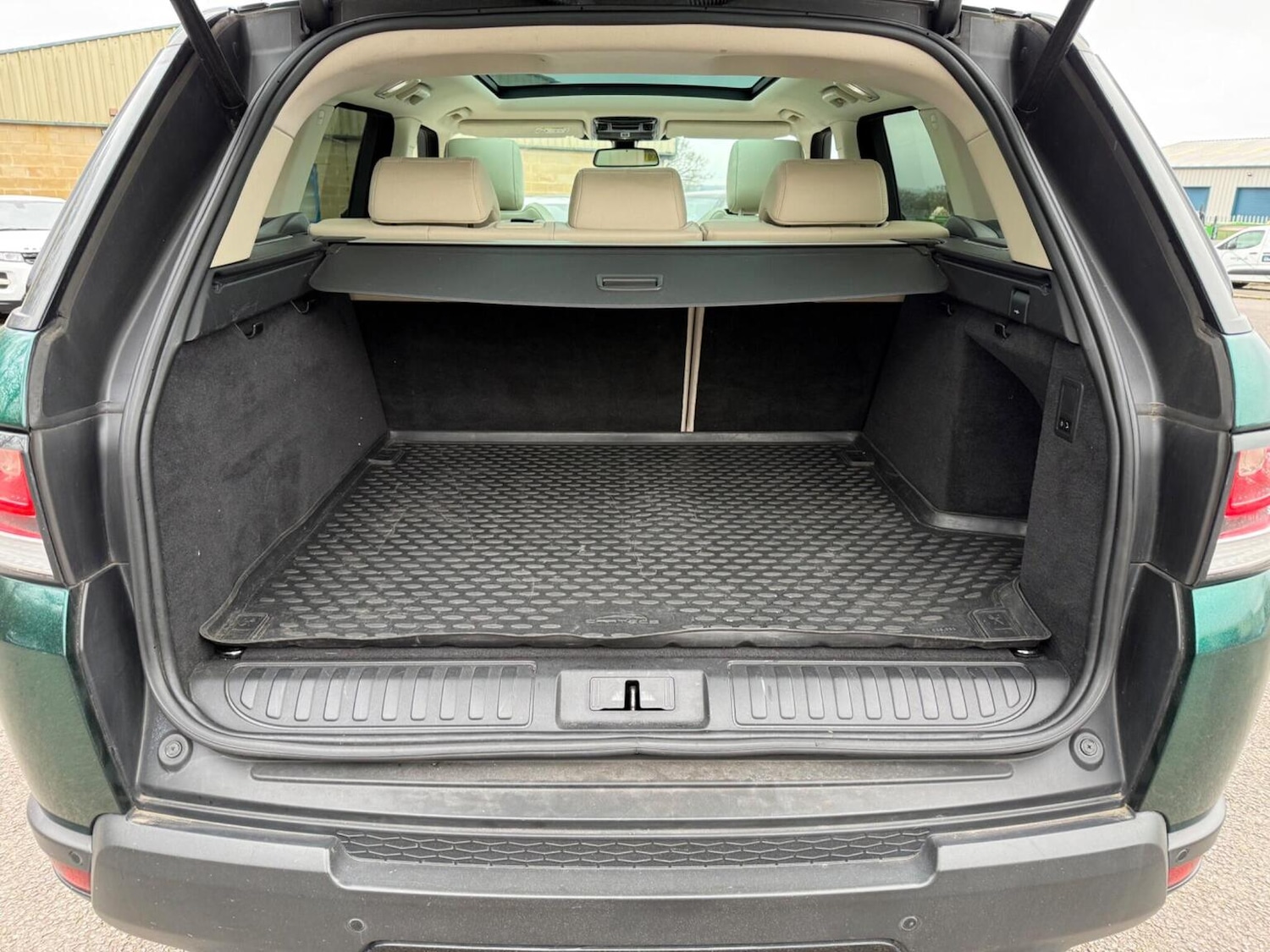 Used Land Rover Range Rover Sport 2015 for sale - 78004511: Photo 31