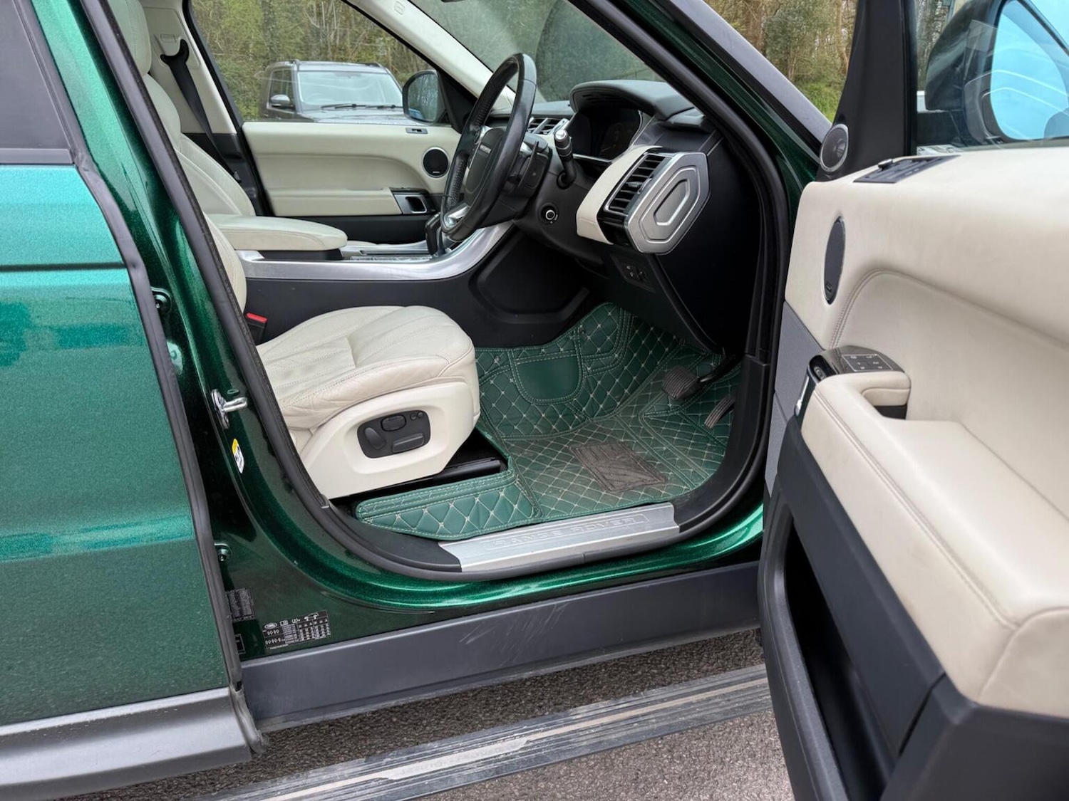 Used Land Rover Range Rover Sport 2015 for sale - 78004511: Photo 40