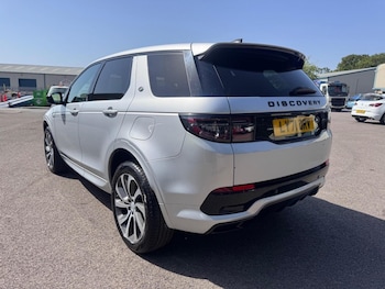 Used Land Rover Discovery Sport 2022 for sale - 78932381: Photo