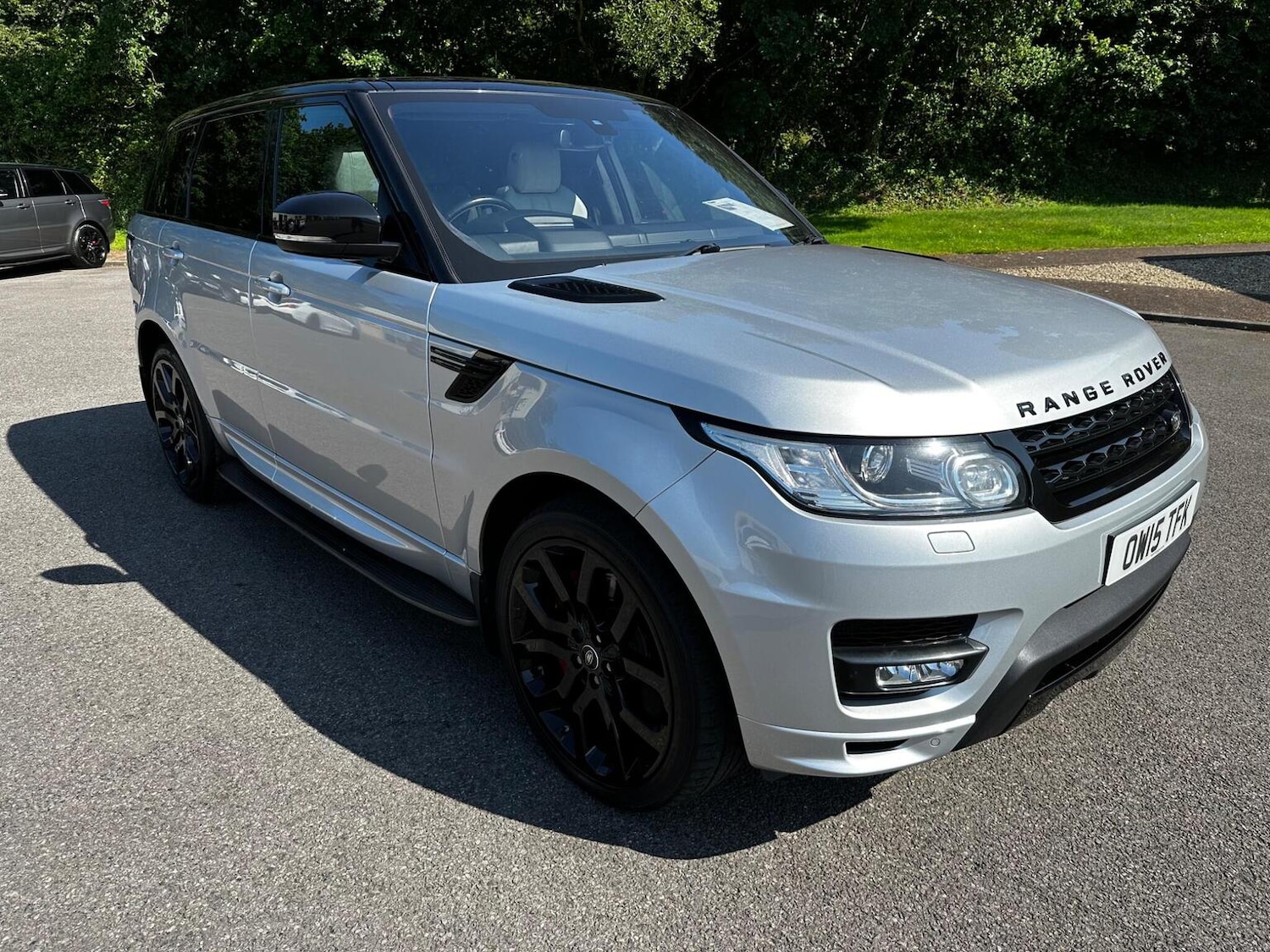 Used Land Rover Range Rover Sport 2014 for sale - 77395267: Photo 1