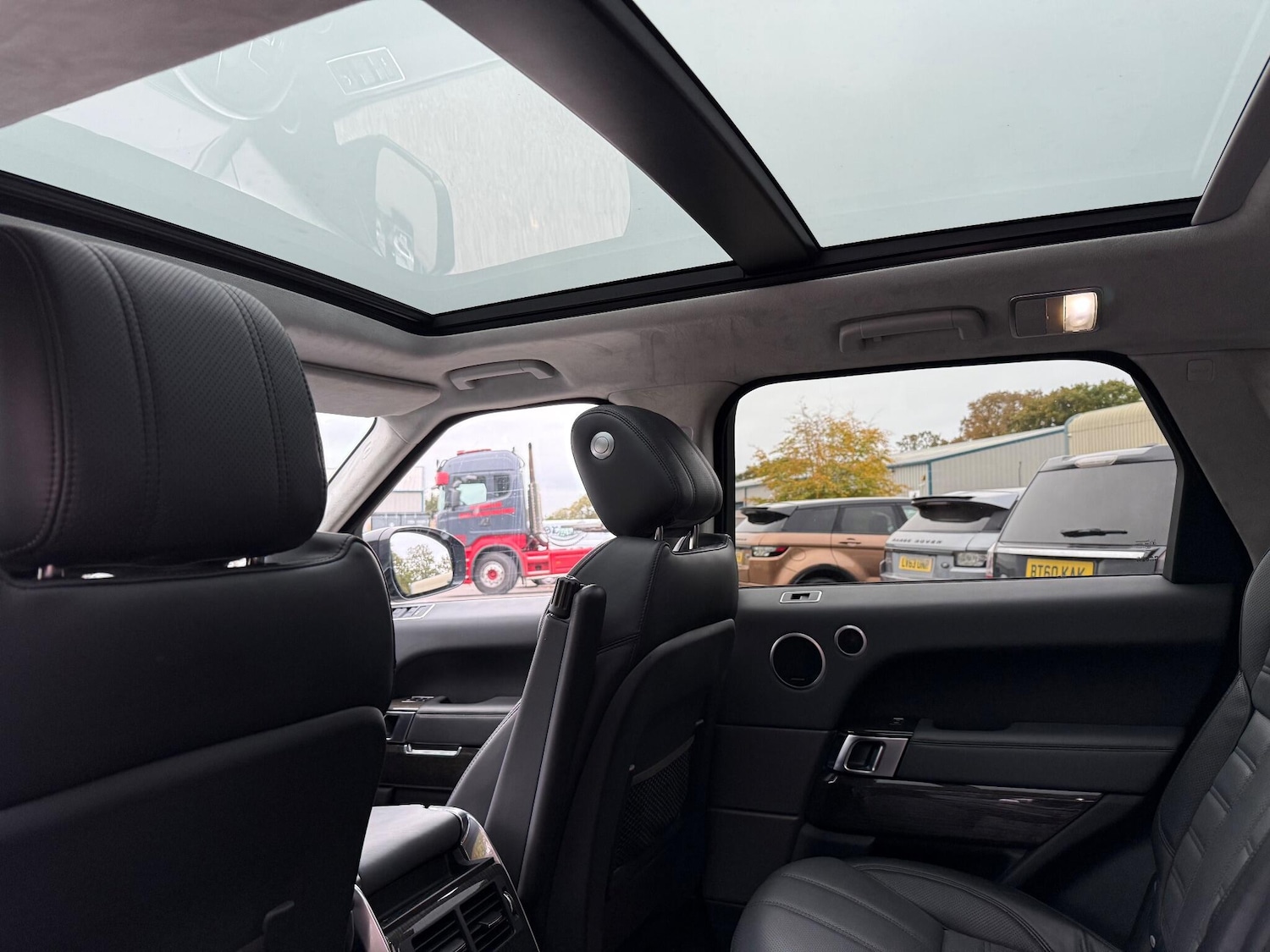 Used Land Rover Range Rover Sport 2016 for sale - 76398077: Photo 39